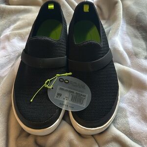 OOFOS -OOFOAM recovery slip on sneaker size 9 women